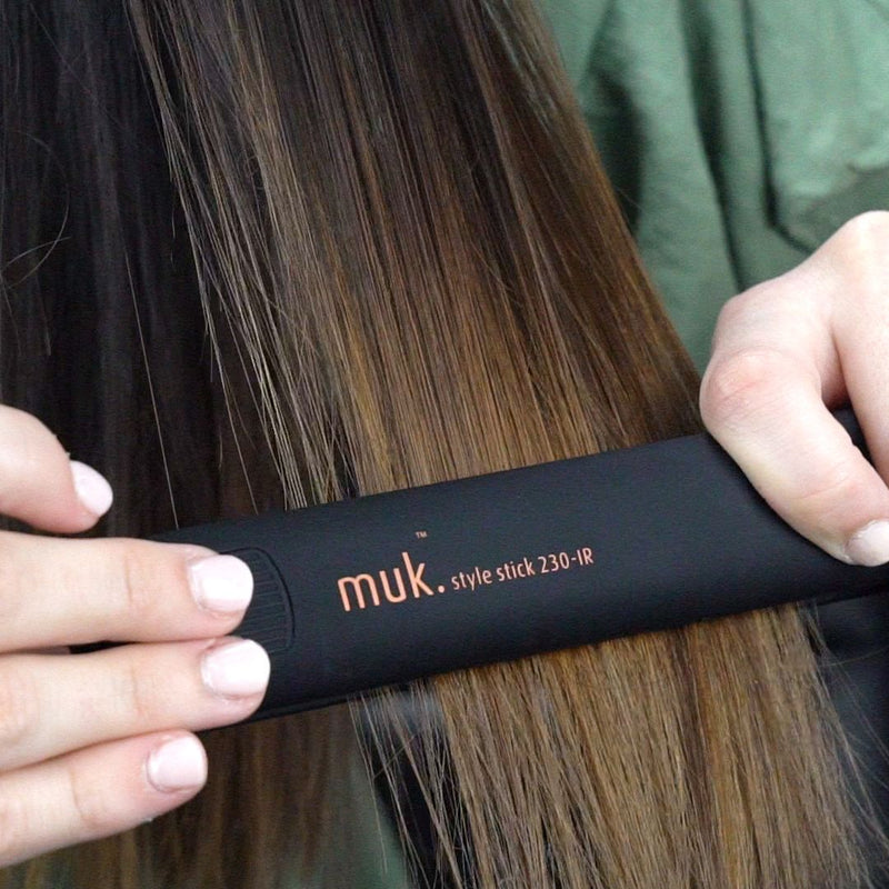 How the MUK 230-IR gets straight hair in one stroke!